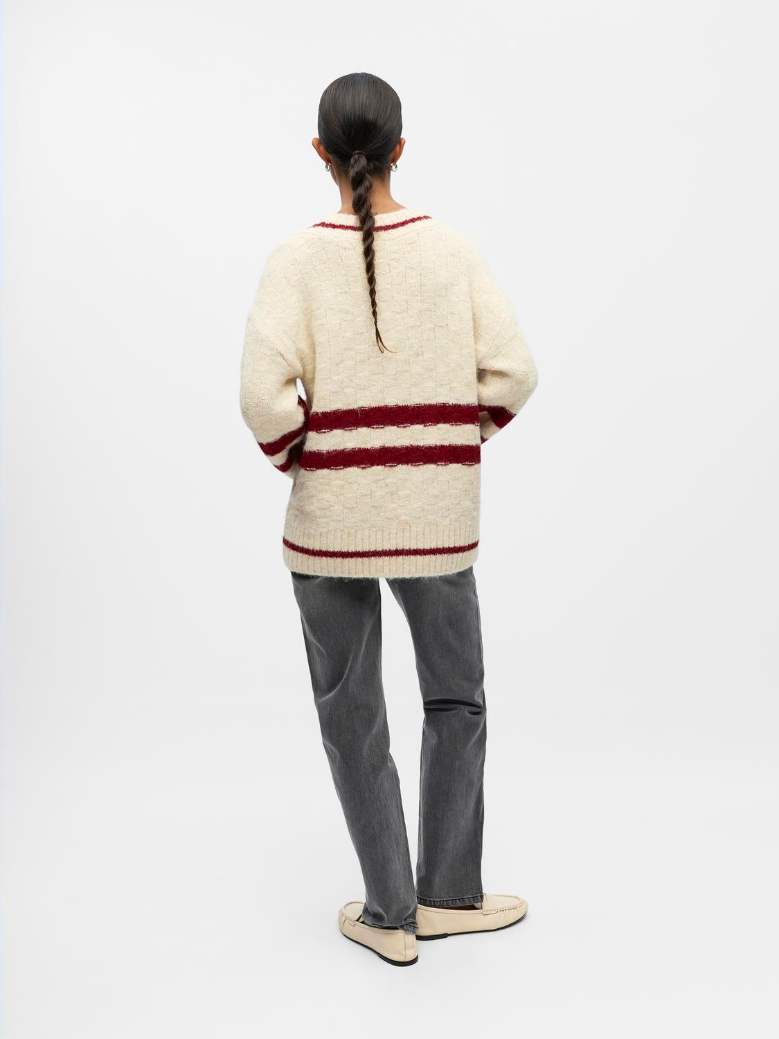 model_shot-back